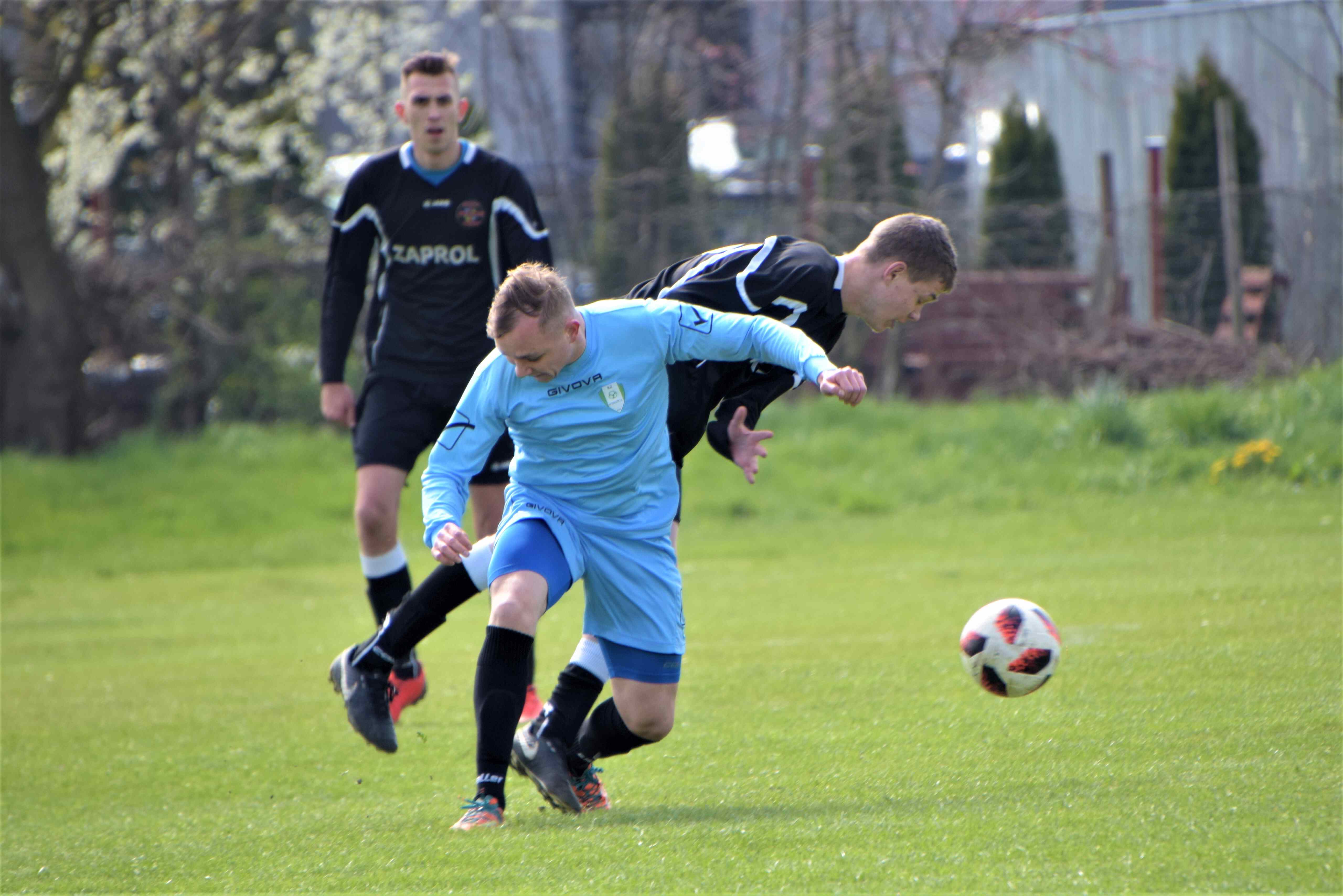 Klasa A: Kolejarz Miłkowice - KS Winnica 0:1