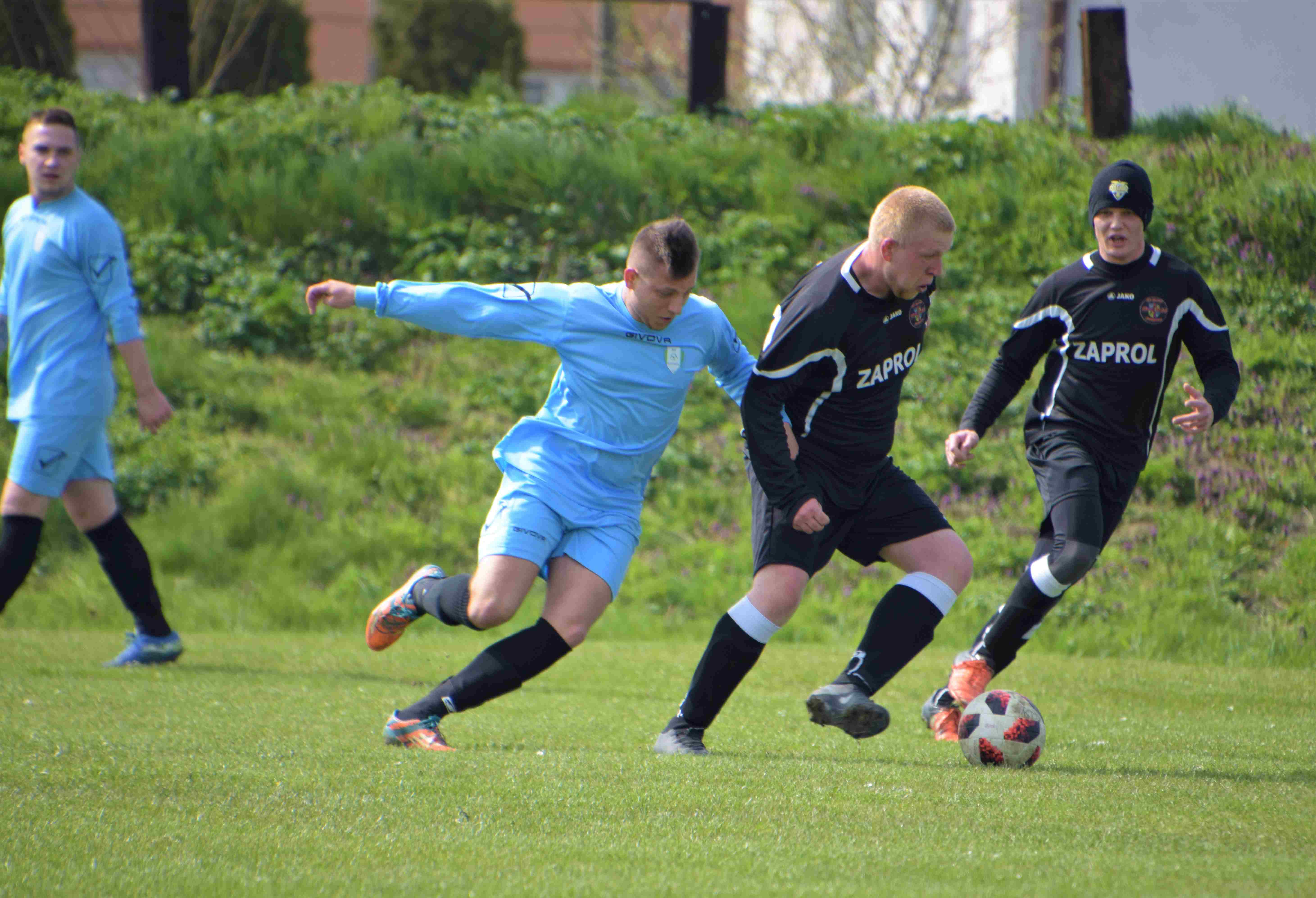 Klasa A: Kolejarz Miłkowice - KS Winnica 0:1