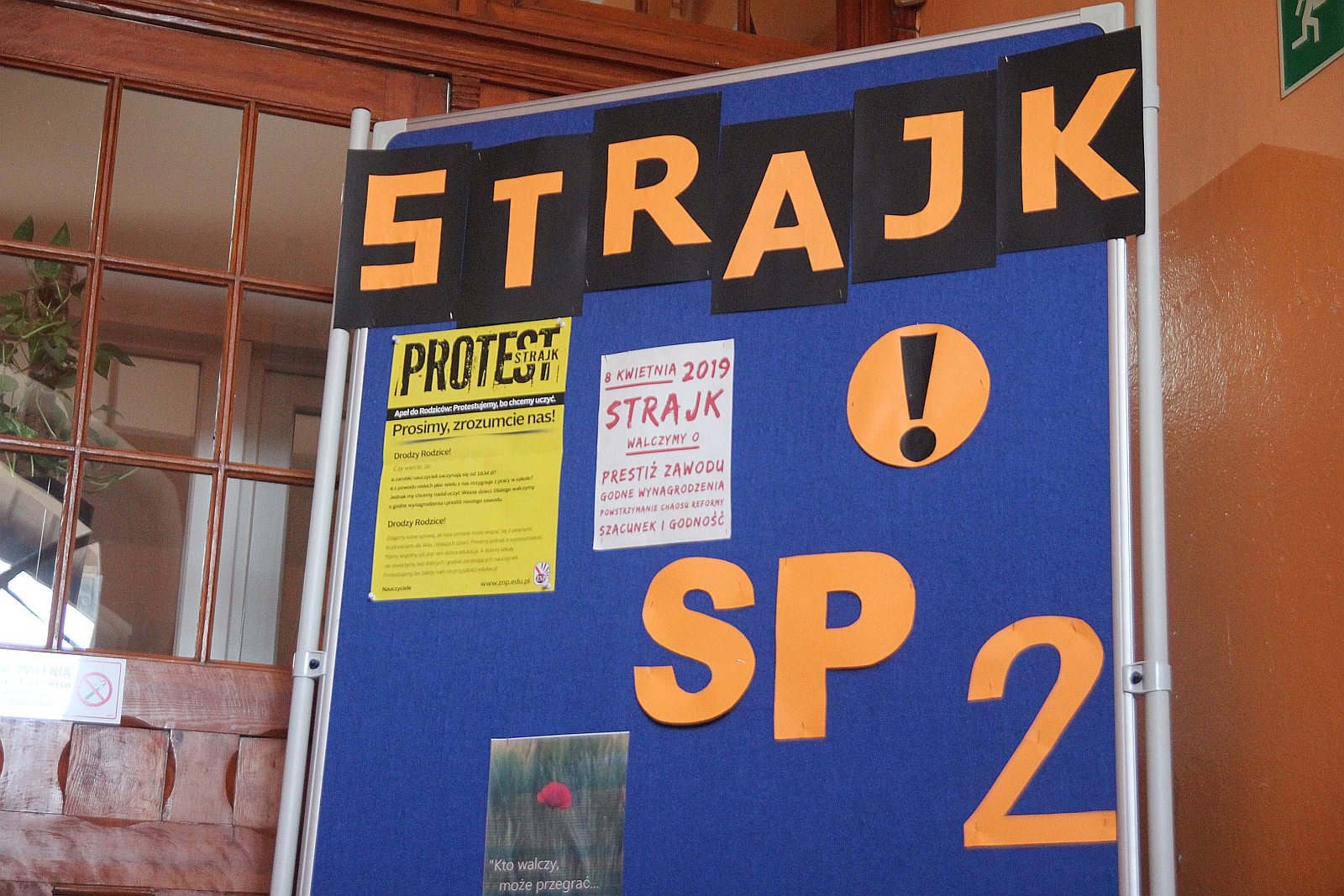 Ósmy dzień strajku w szkołach w Legnicy