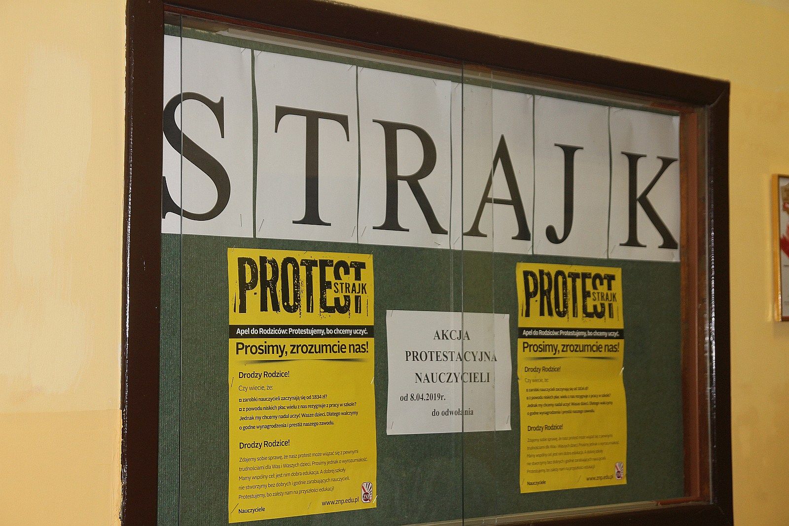 Ósmy dzień strajku w szkołach w Legnicy