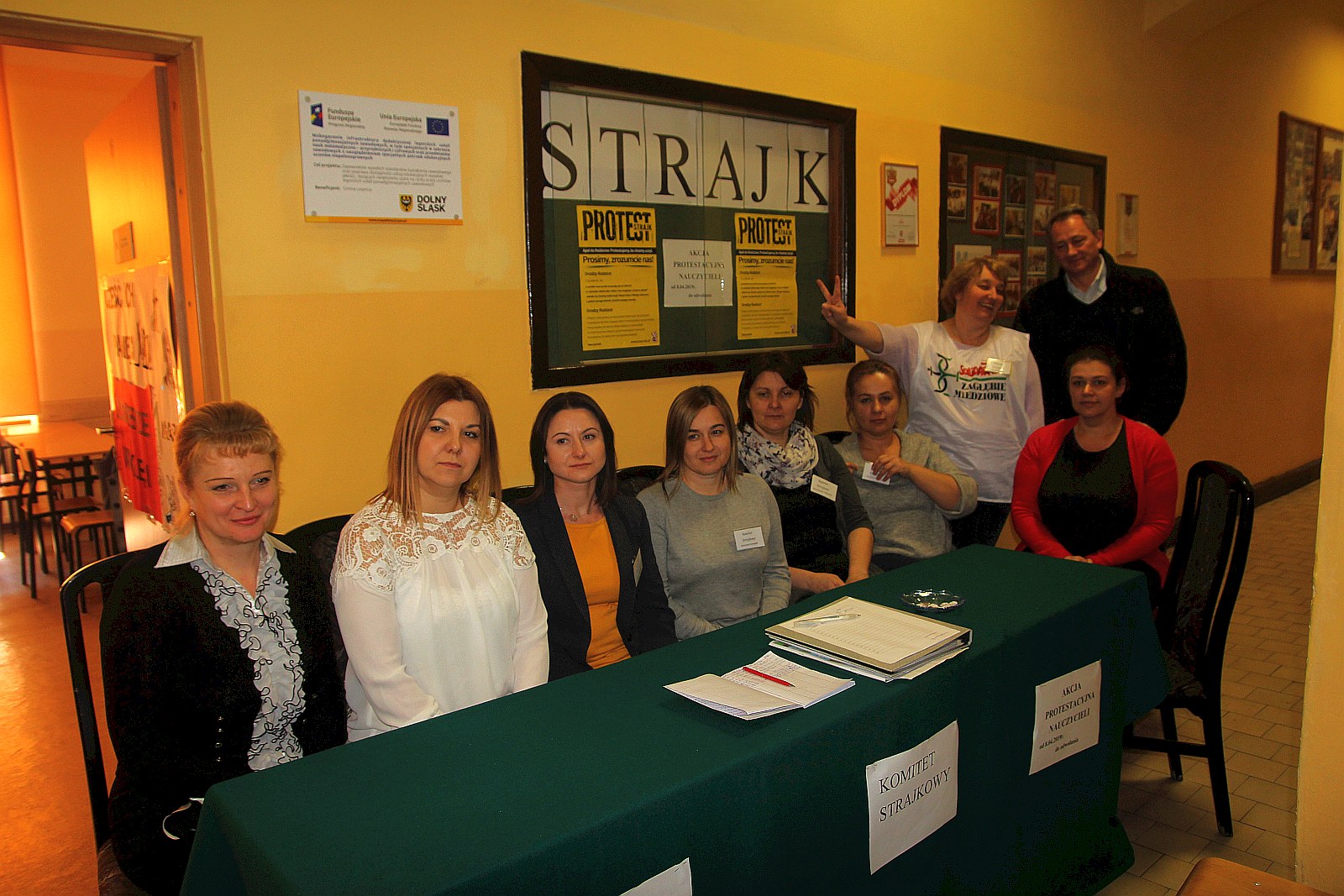 Ósmy dzień strajku w szkołach w Legnicy