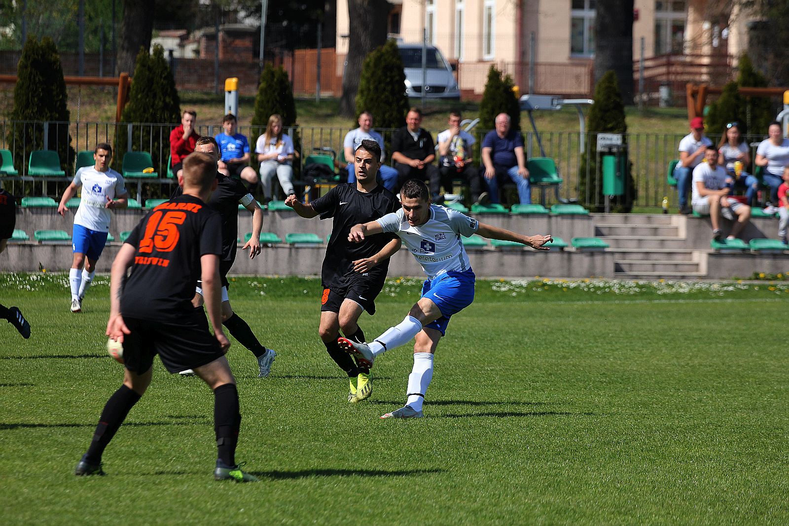 Klasa A: Mewa Kunice - Czarni Dziewień 1:0 (1:0).