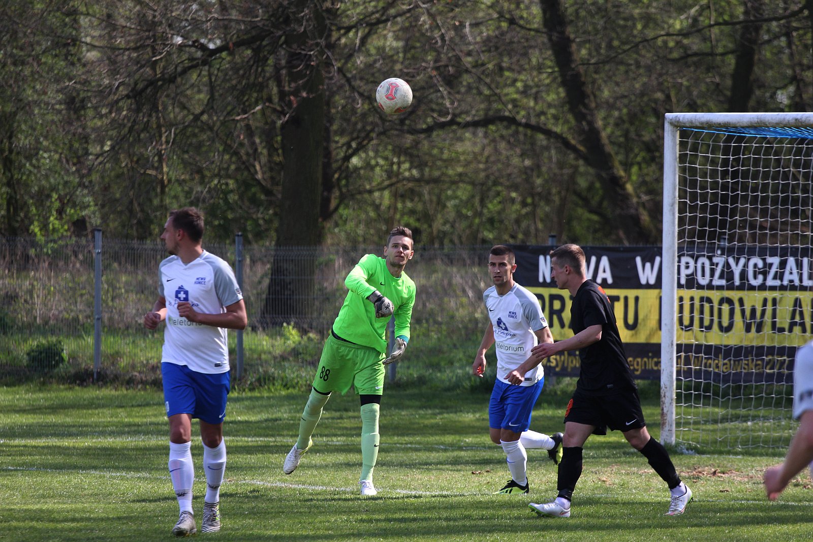 Klasa A: Mewa Kunice - Czarni Dziewień 1:0 (1:0).