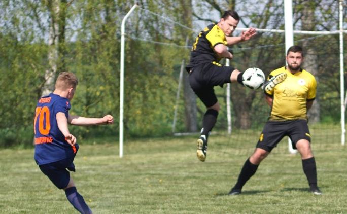 Klasa A: Rodło Granowice - Transportowiec Kłopotów-Osiek 5-2
