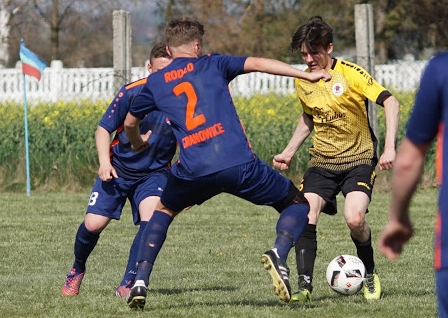 Klasa A: Rodło Granowice - Transportowiec Kłopotów-Osiek 5-2
