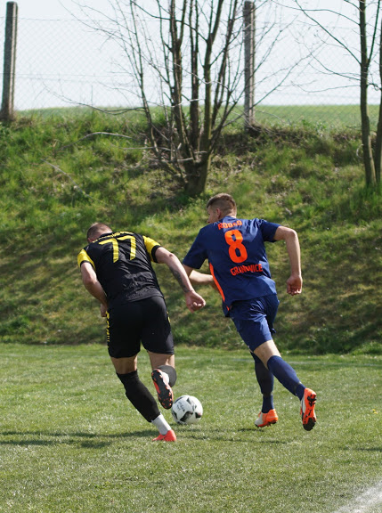 Klasa A: Rodło Granowice - Transportowiec Kłopotów-Osiek 5-2
