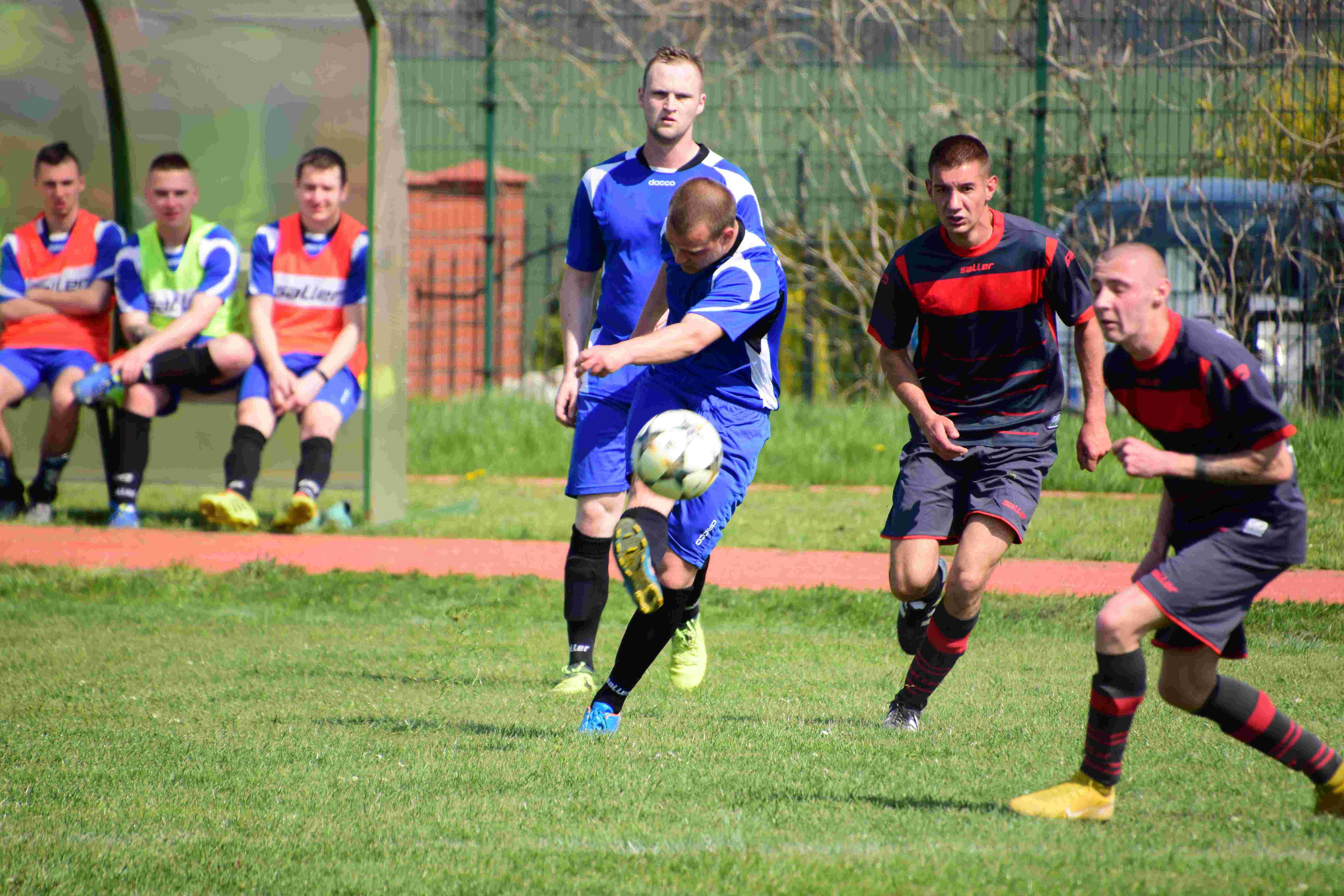 Klasa A: KS Winnica - Park Targoszyn 2:2