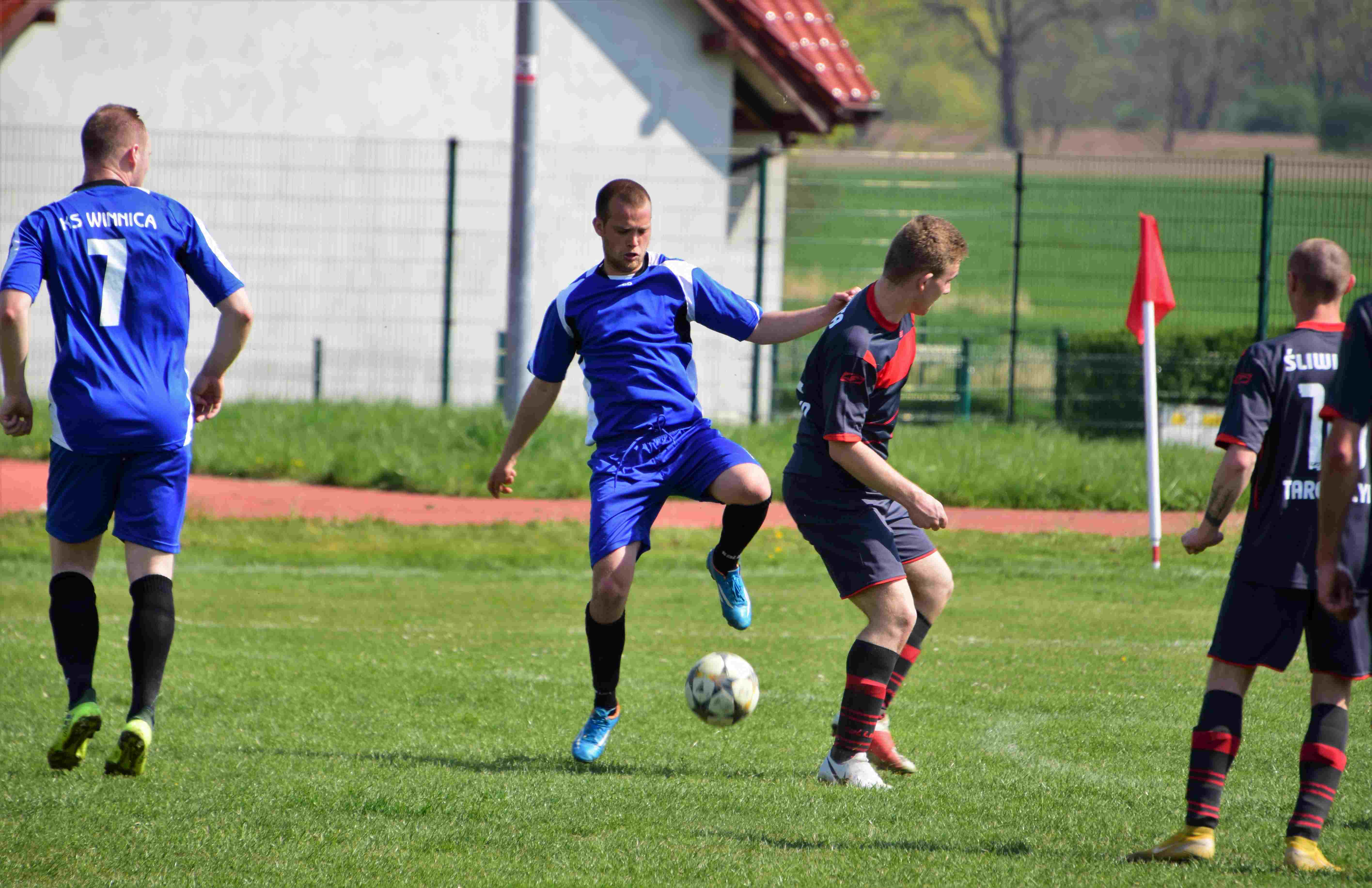 Klasa A: KS Winnica - Park Targoszyn 2:2