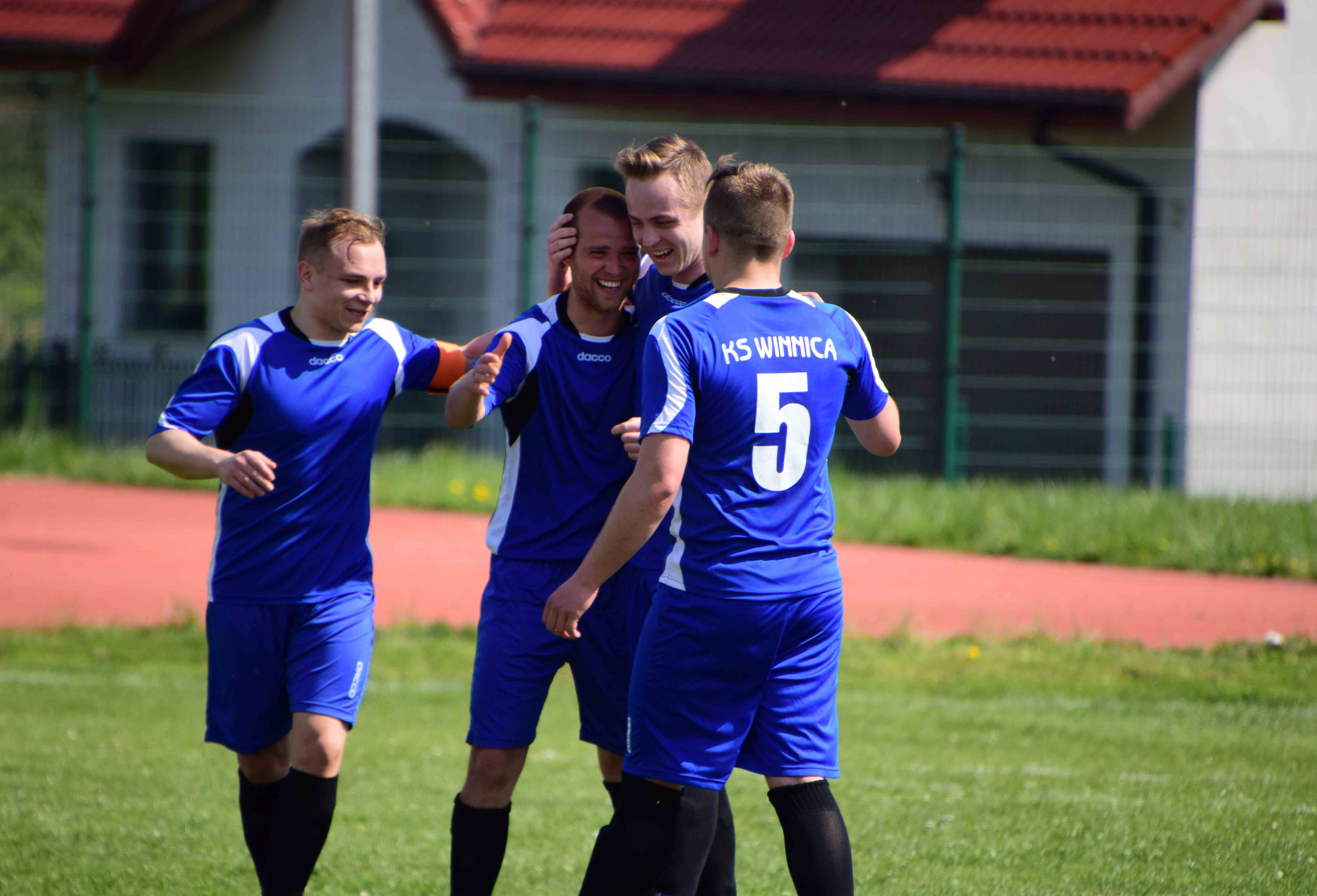 Klasa A: KS Winnica - Park Targoszyn 2:2