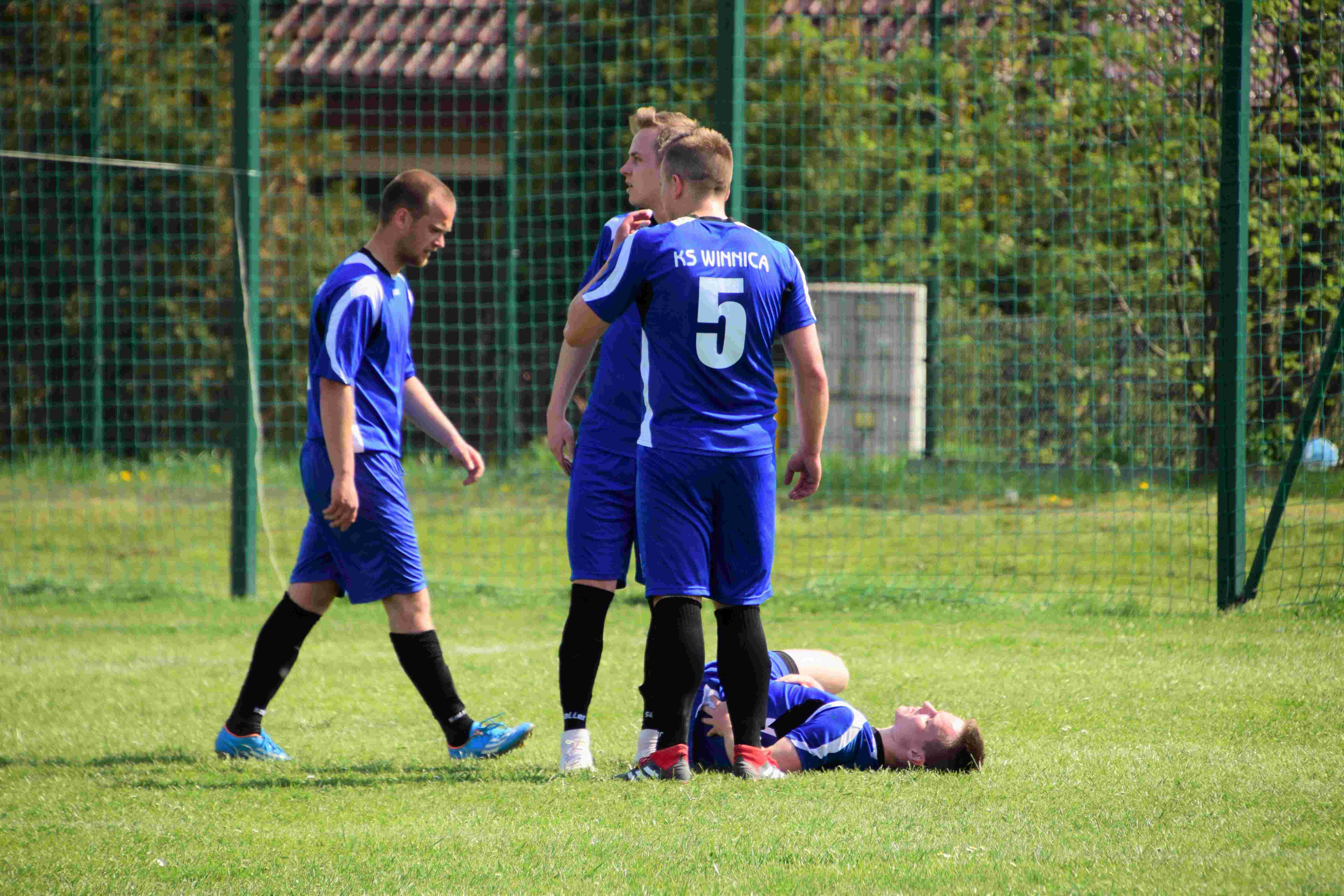 Klasa A: KS Winnica - Park Targoszyn 2:2
