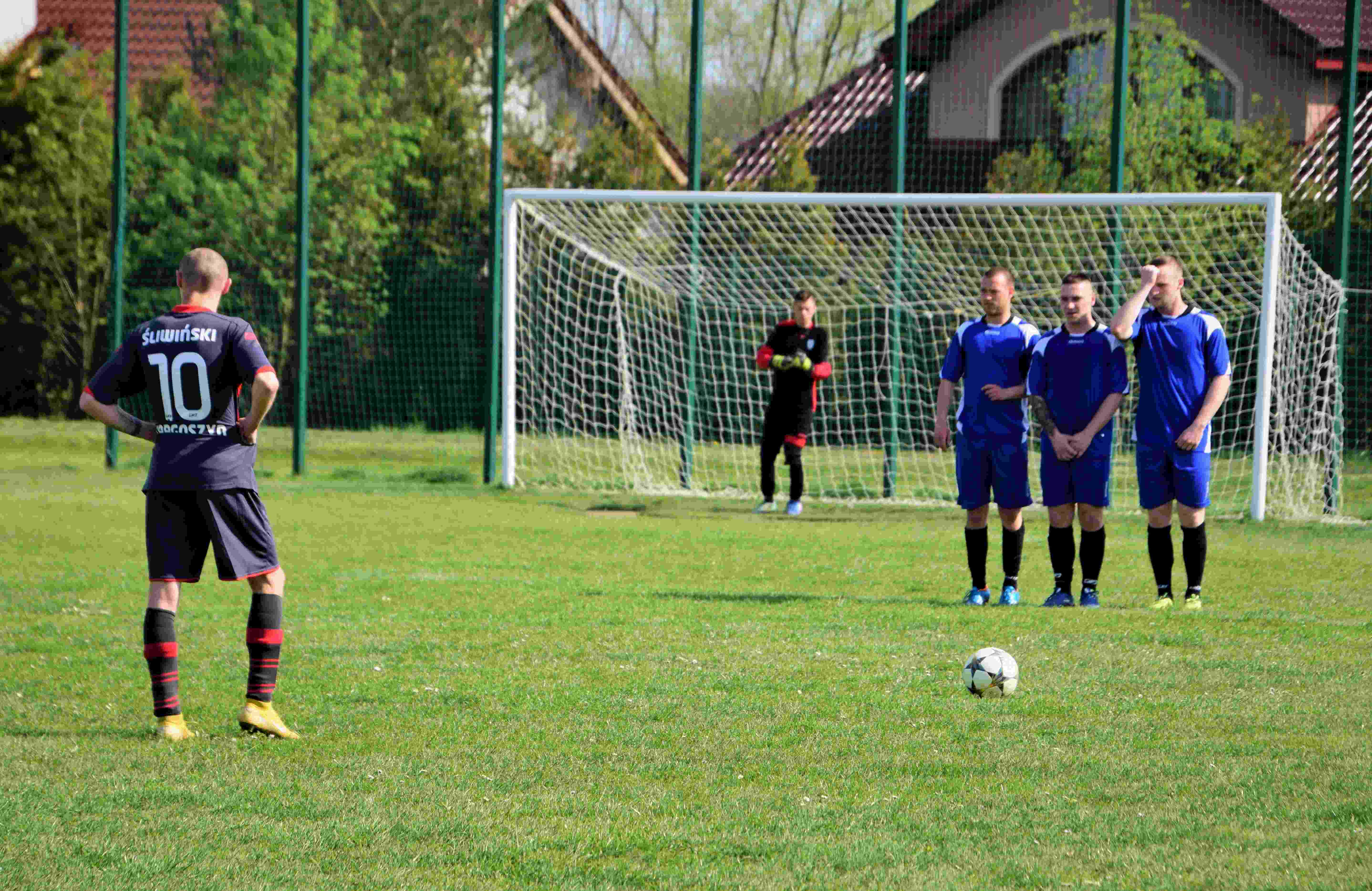Klasa A: KS Winnica - Park Targoszyn 2:2