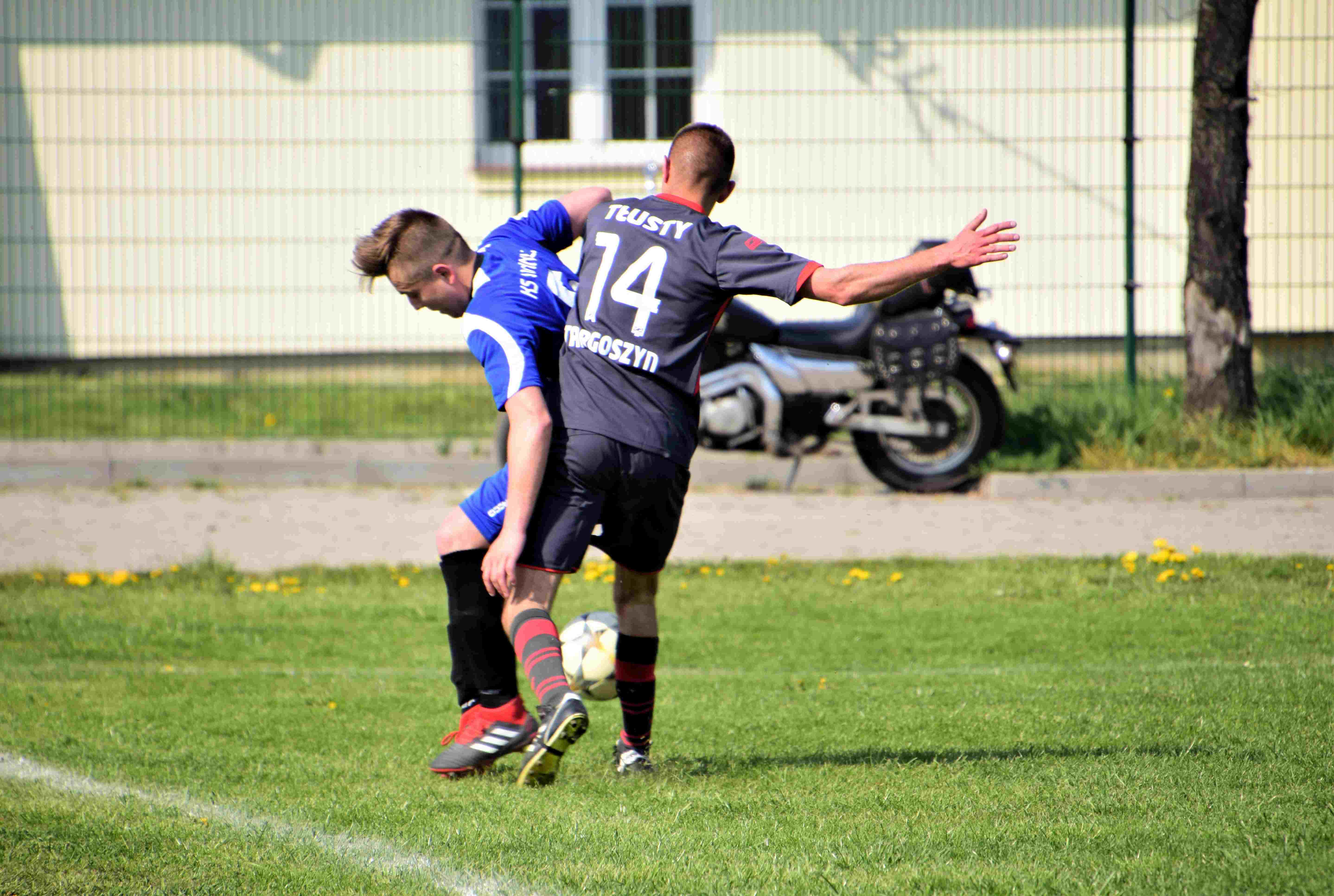 Klasa A: KS Winnica - Park Targoszyn 2:2