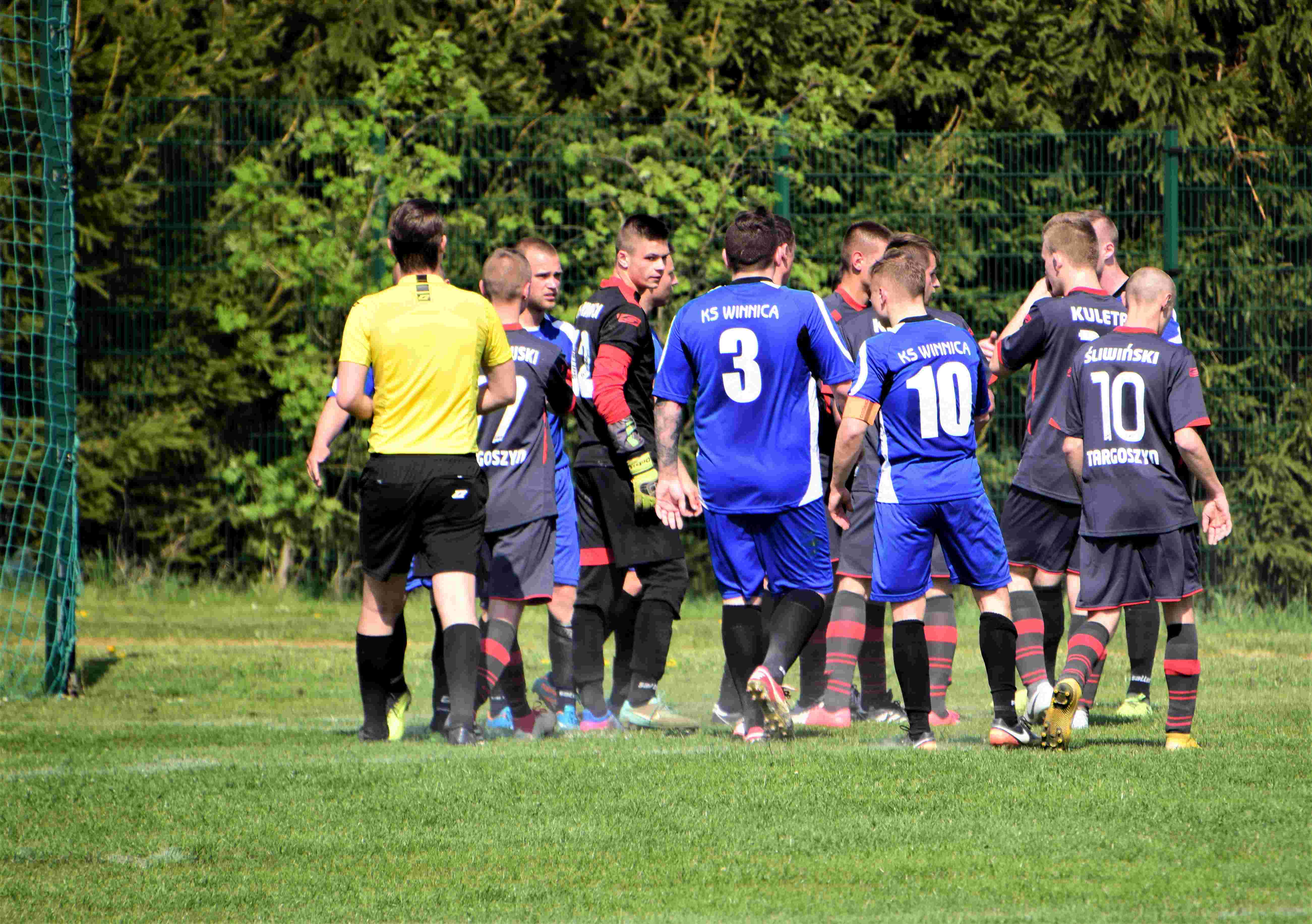 Klasa A: KS Winnica - Park Targoszyn 2:2