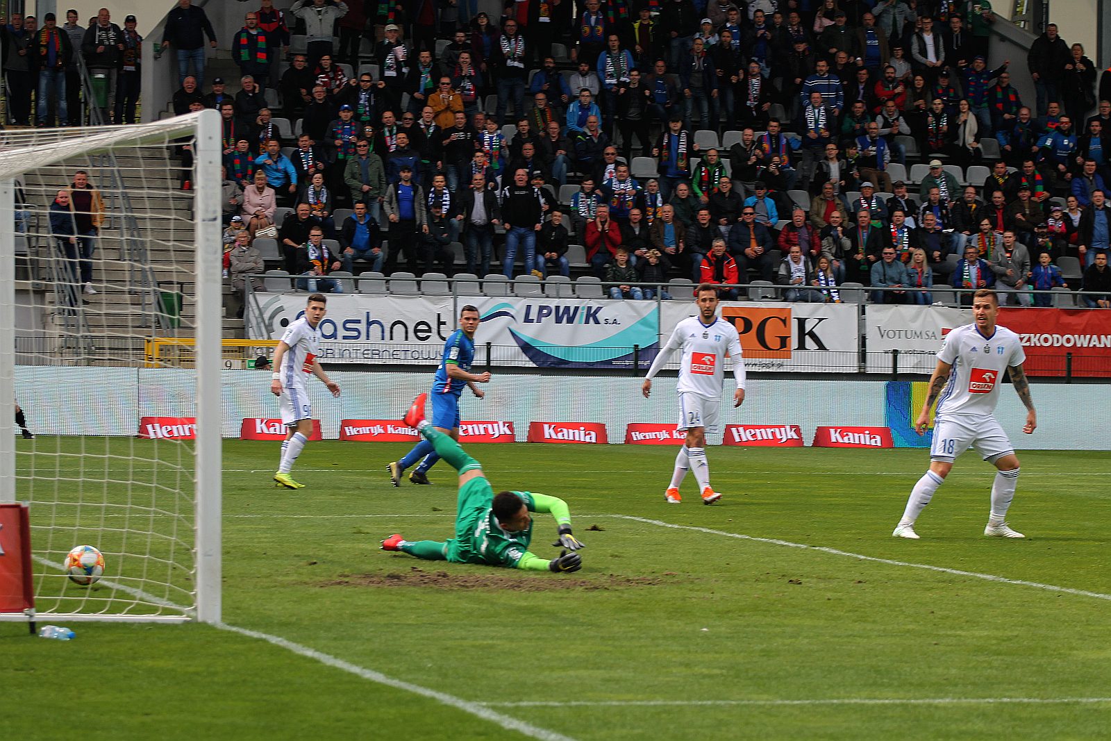 Cenne trzy punkty Miedzi Legnica, która pokonała Wisłę Płock