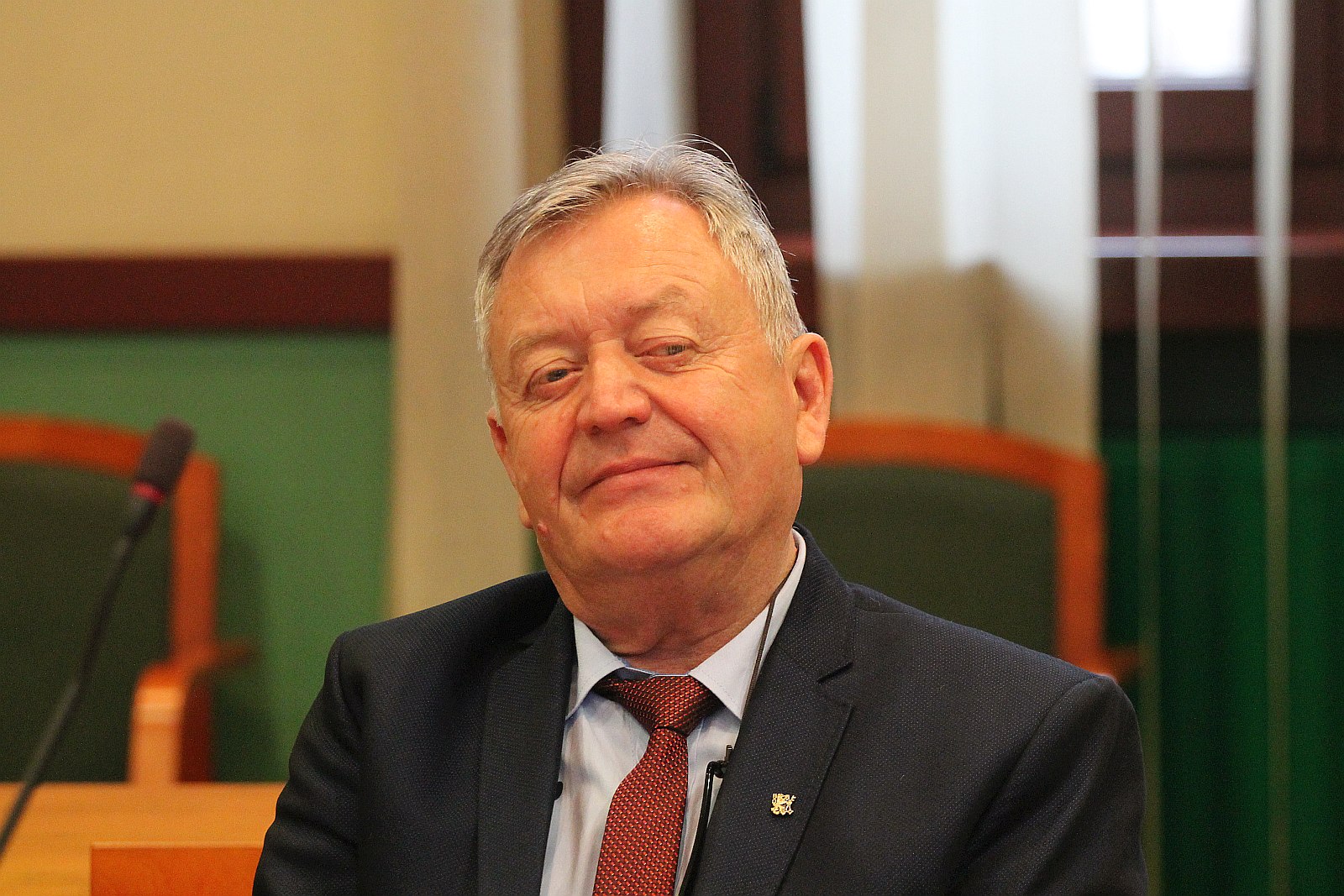 Kwietniowa sesja rady miejskiej. Pracownicy MOPS na sesji