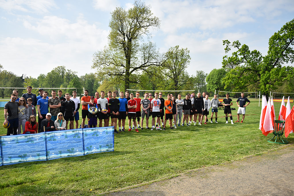 Sportowa rywalizacja i miła zabawa podczas Pikniku Siatkarskiego