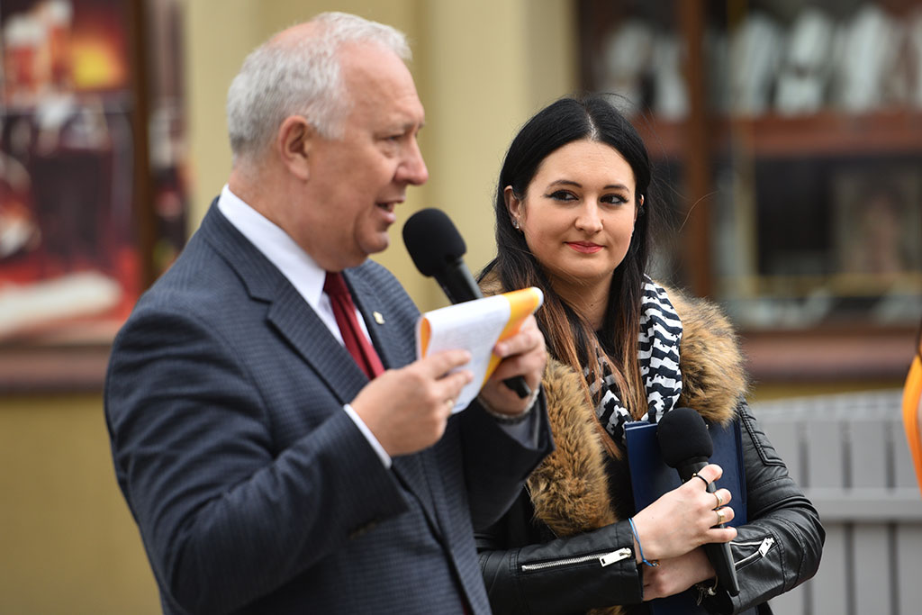 Legniczanie w Rynku odśpiewali 