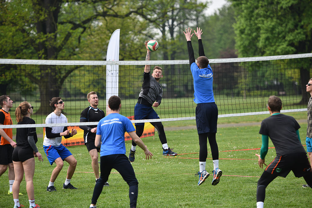 Sportowa rywalizacja i miła zabawa podczas Pikniku Siatkarskiego