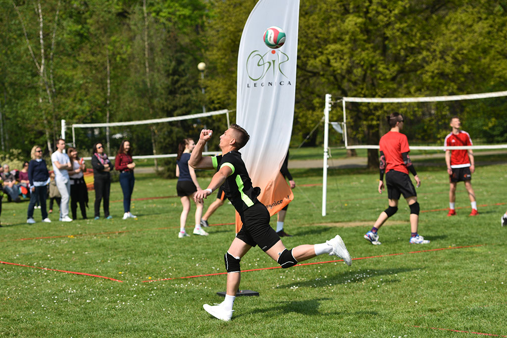 Sportowa rywalizacja i miła zabawa podczas Pikniku Siatkarskiego
