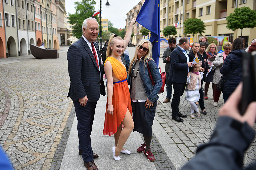 Legniczanie w Rynku odśpiewali 