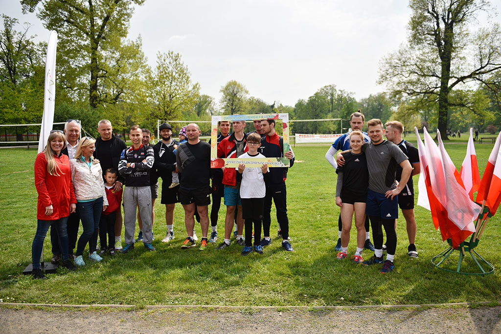 Sportowa rywalizacja i miła zabawa podczas Pikniku Siatkarskiego