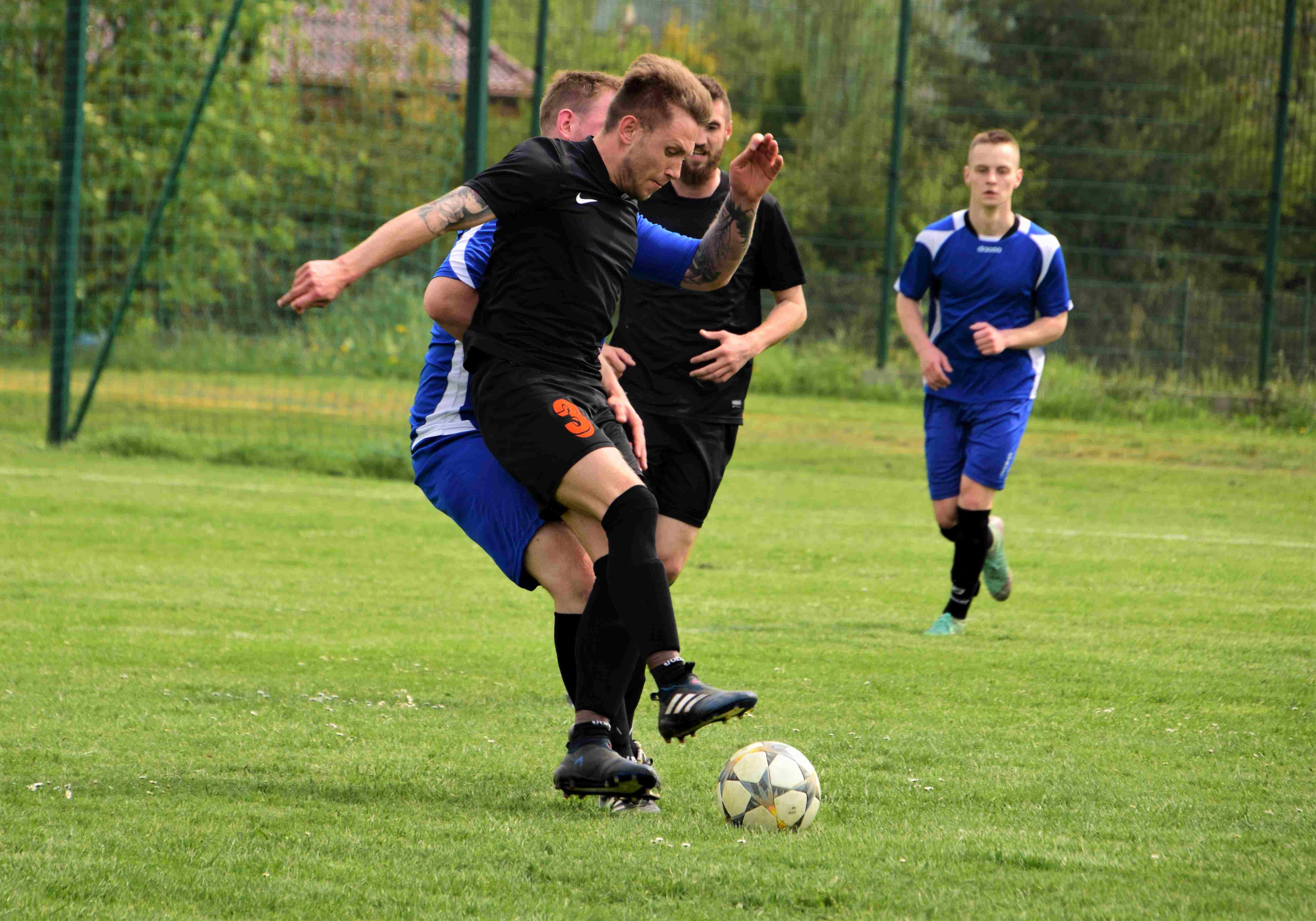 Klasa A: KS Winica - Czarni Dziewień 1:1
