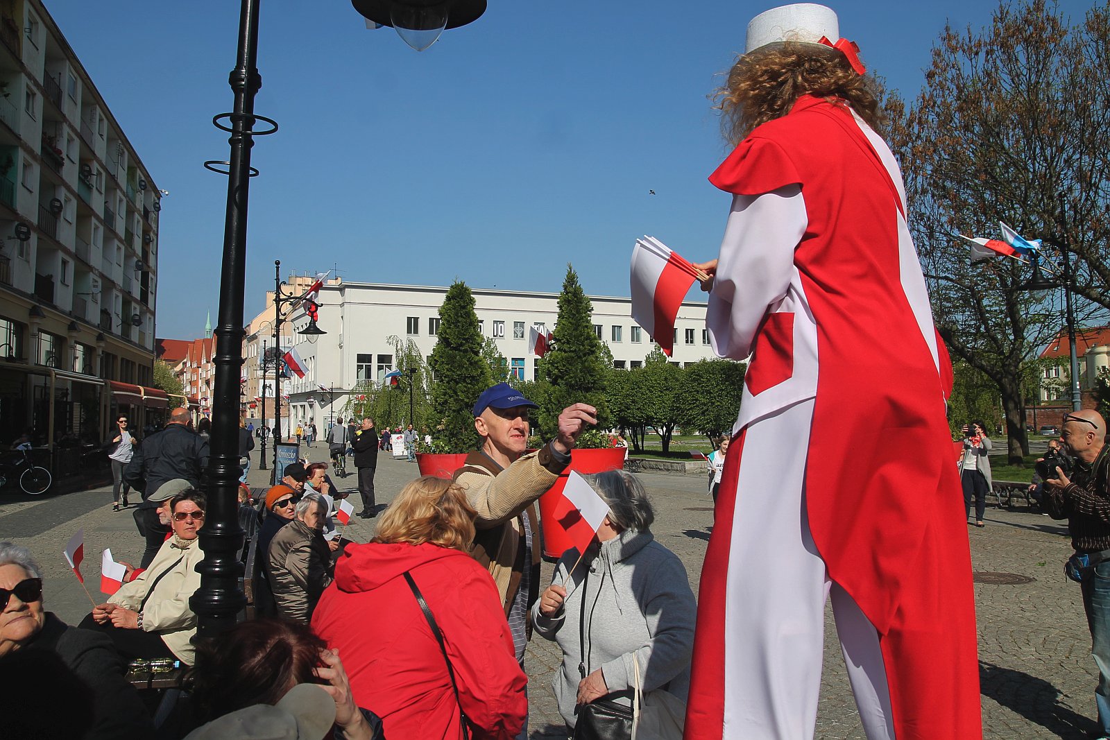 2 maja. Świętujemy dzień flagi narodowej            

