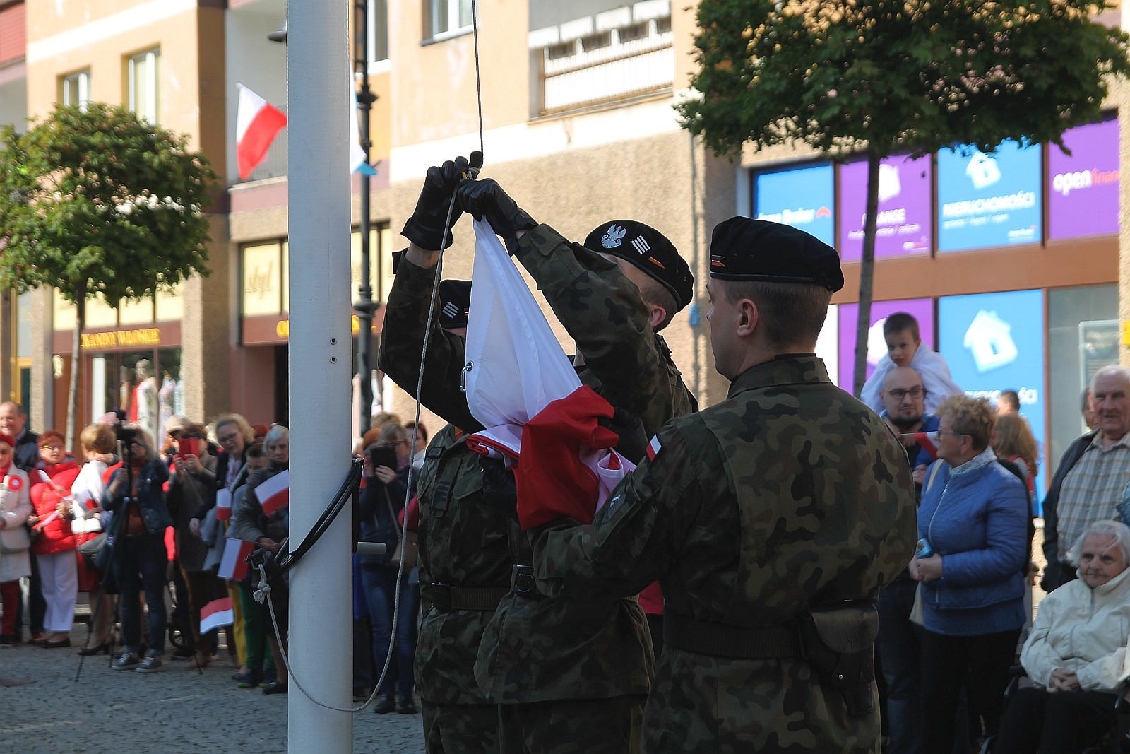 2 maja. Świętujemy dzień flagi narodowej            
