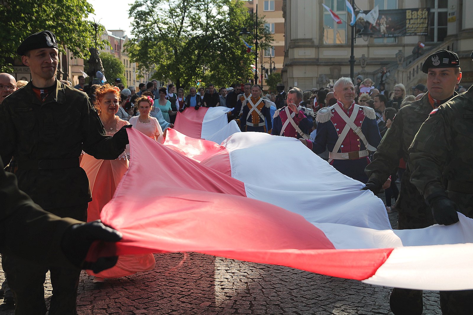 2 maja. Świętujemy dzień flagi narodowej            
