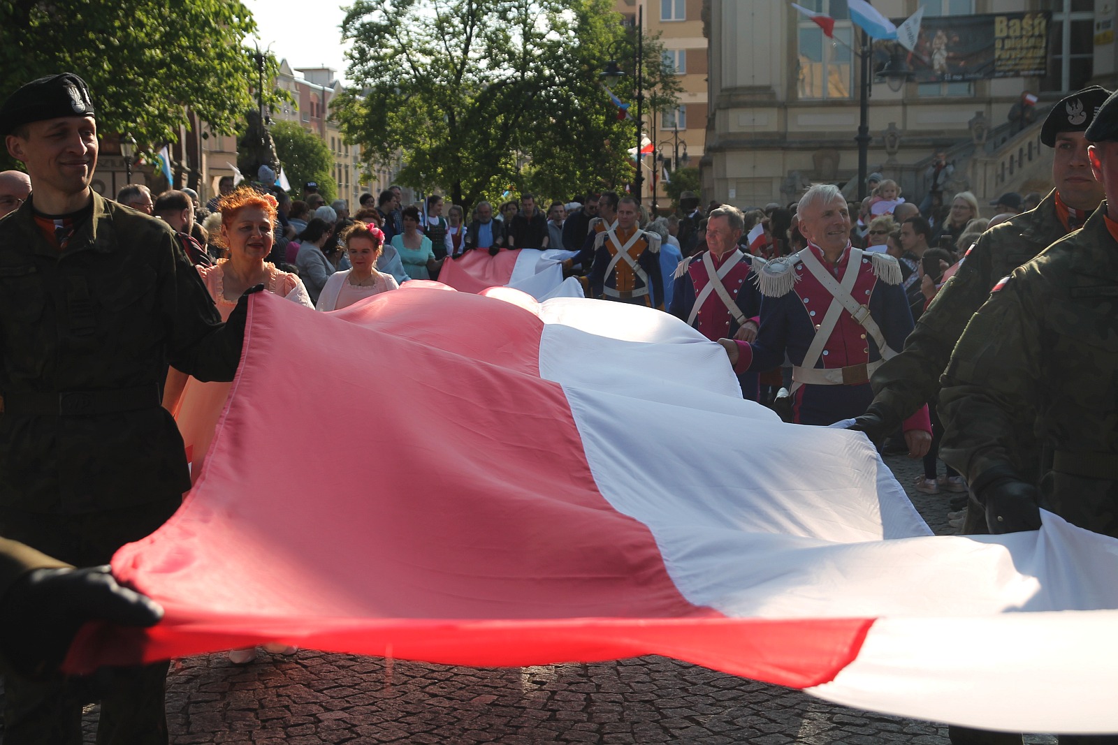 2 maja. Świętujemy dzień flagi narodowej            
