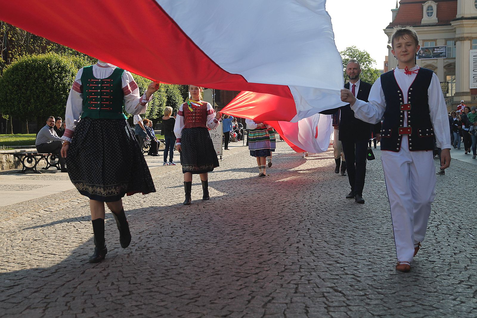 2 maja. Świętujemy dzień flagi narodowej            
