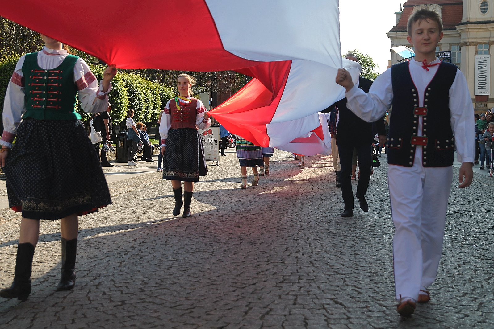 2 maja. Świętujemy dzień flagi narodowej            
