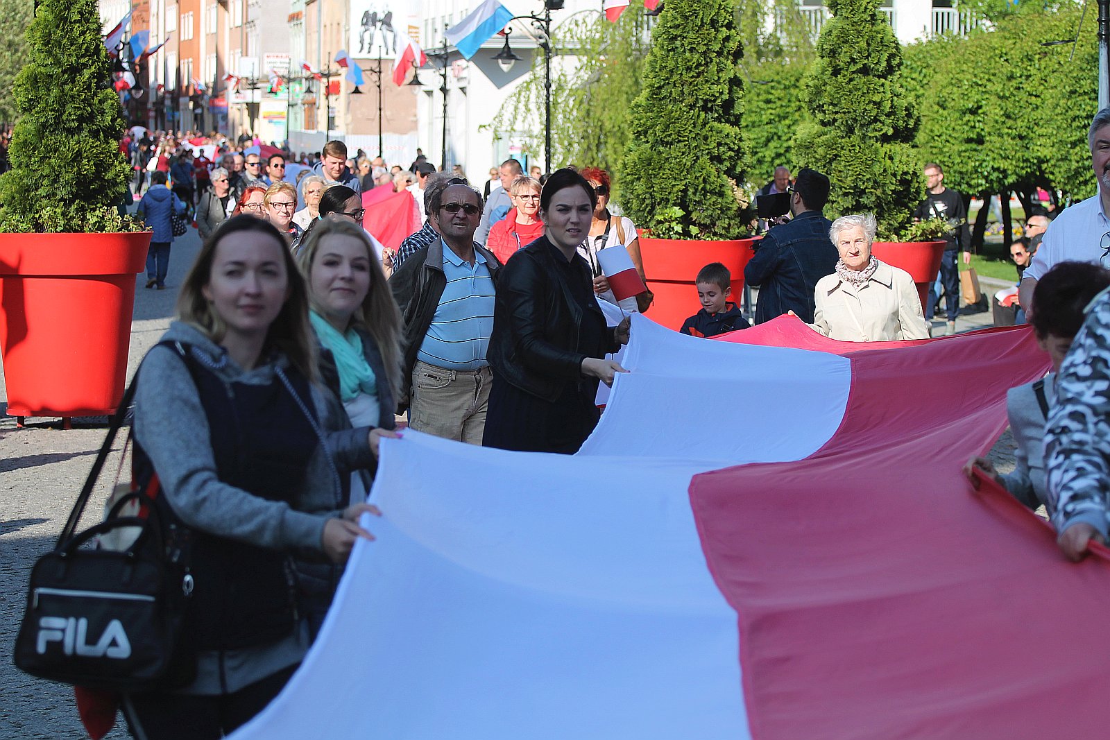 2 maja. Świętujemy dzień flagi narodowej            
