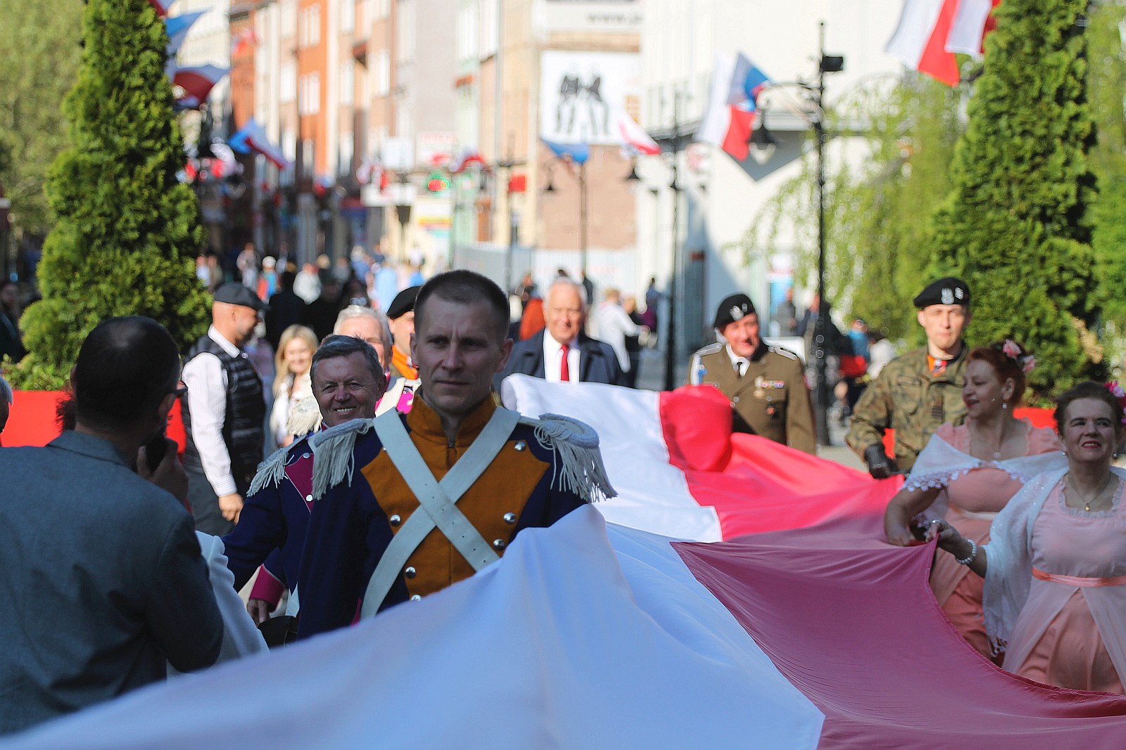 2 maja. Świętujemy dzień flagi narodowej            
