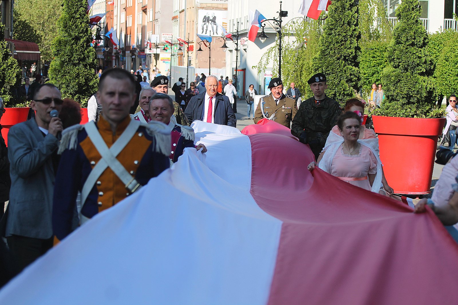 2 maja. Świętujemy dzień flagi narodowej            
