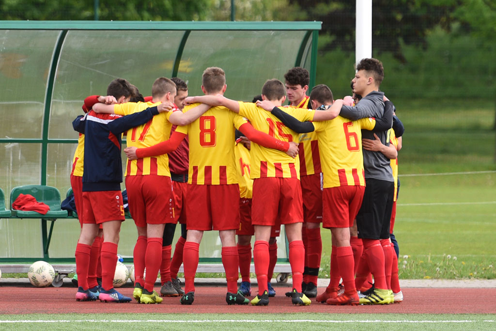 Okręgówka: KS Legnickie Pole - Iskra Kochlice 5:2 (4:0)