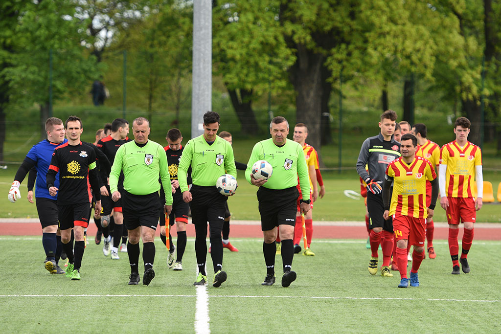 Okręgówka: KS Legnickie Pole - Iskra Kochlice 5:2 (4:0)