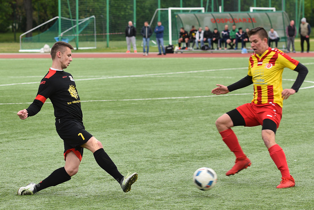 Okręgówka: KS Legnickie Pole - Iskra Kochlice 5:2 (4:0)