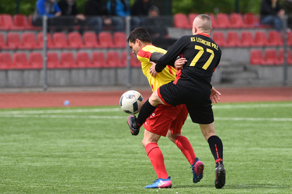 Okręgówka: KS Legnickie Pole - Iskra Kochlice 5:2 (4:0)
