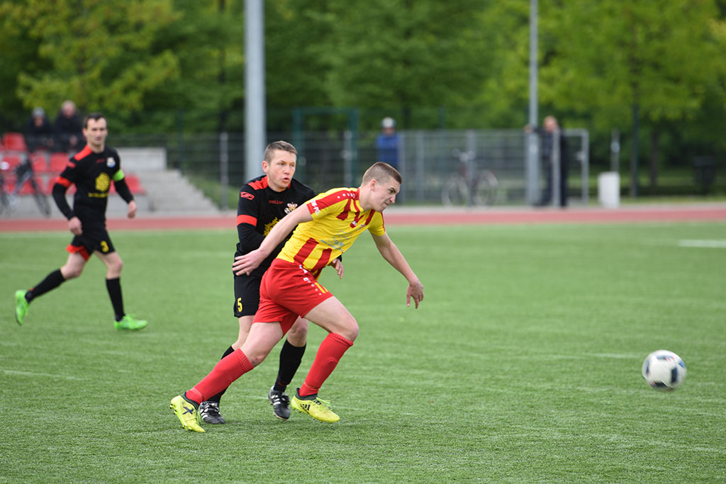 Okręgówka: KS Legnickie Pole - Iskra Kochlice 5:2 (4:0)