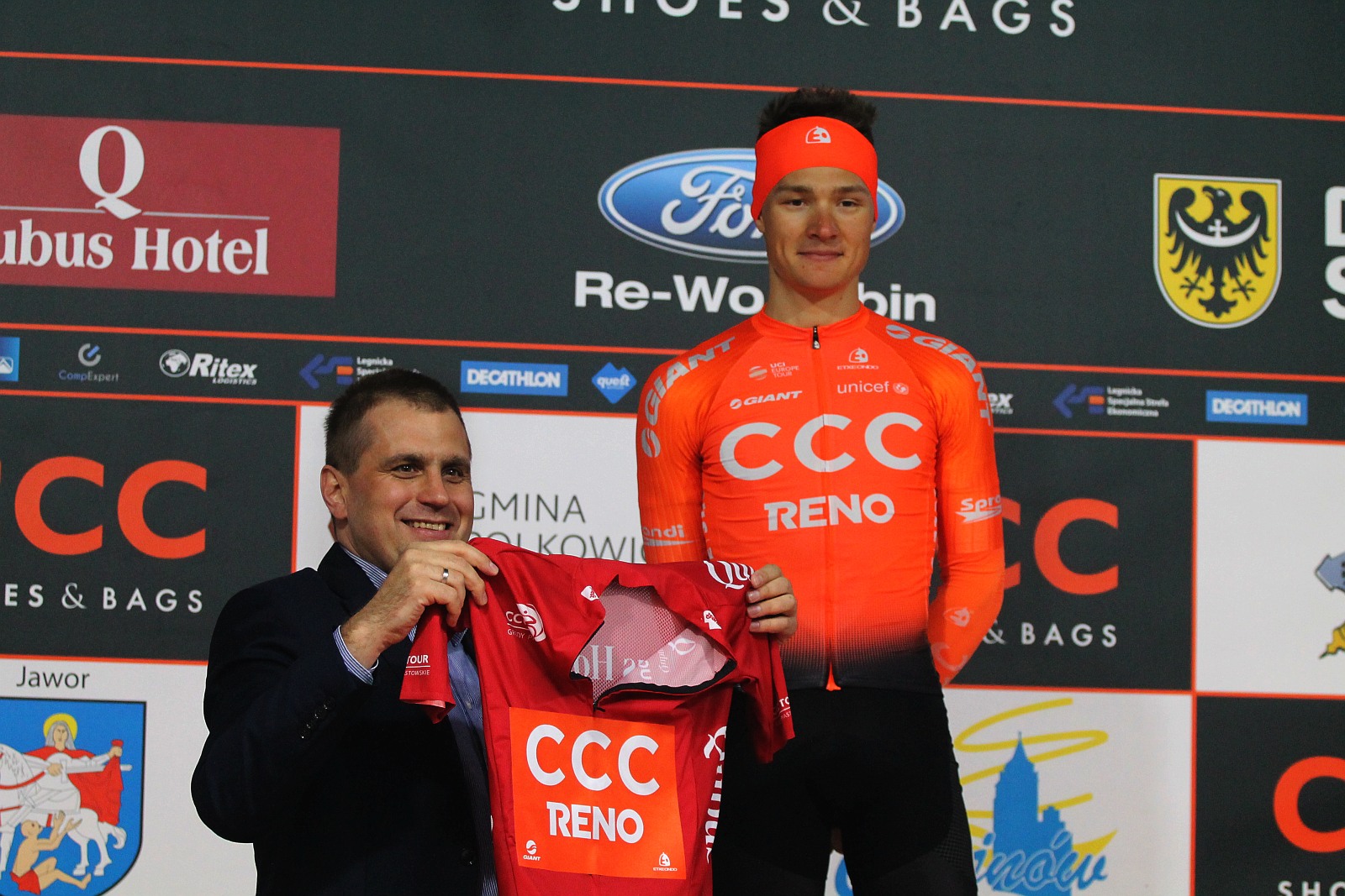 Kolarze CCC nie dali szans rywalom w kryterium w Legnicy