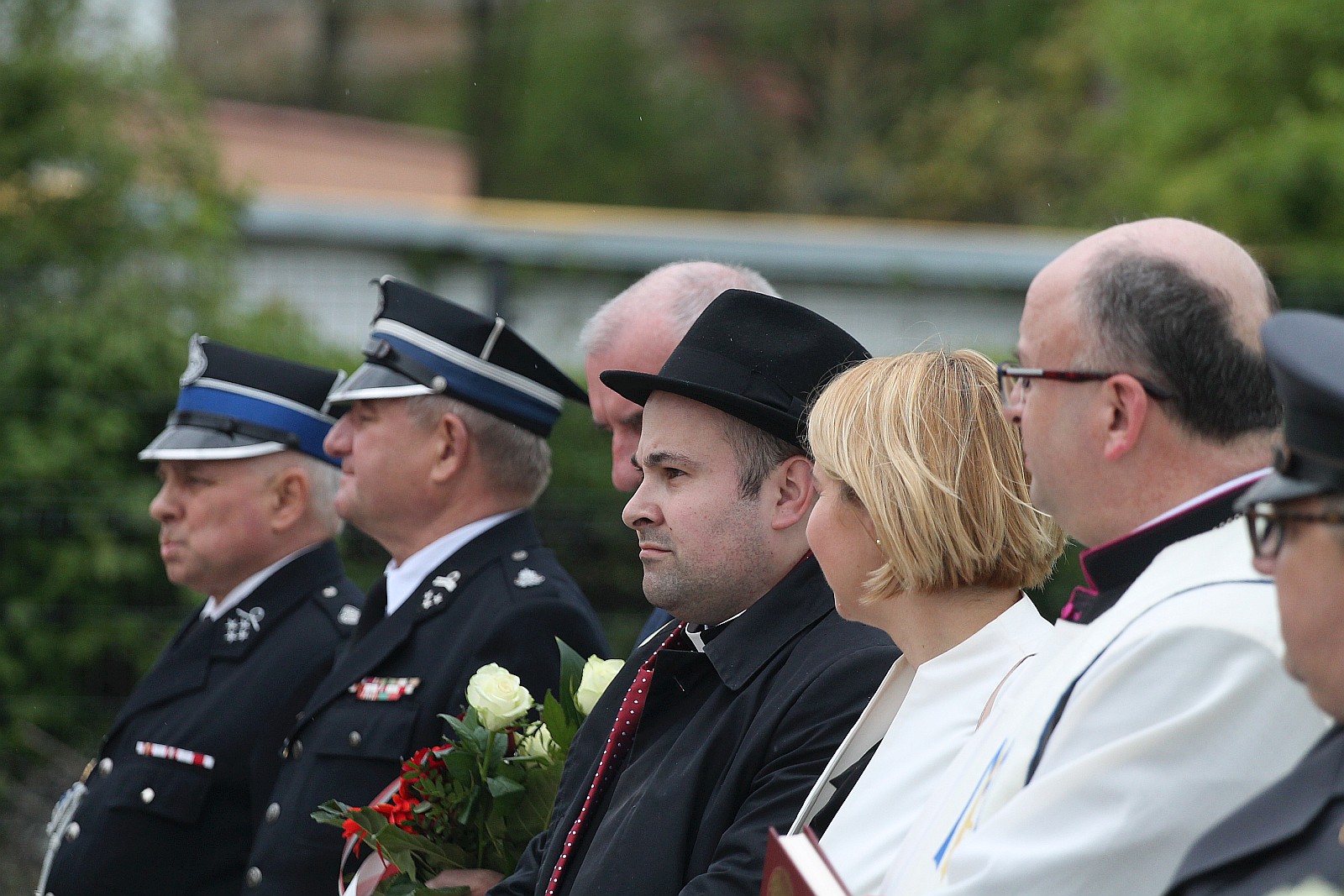 Uroczystość odsłonięcia tablicy poświęconej bohaterom