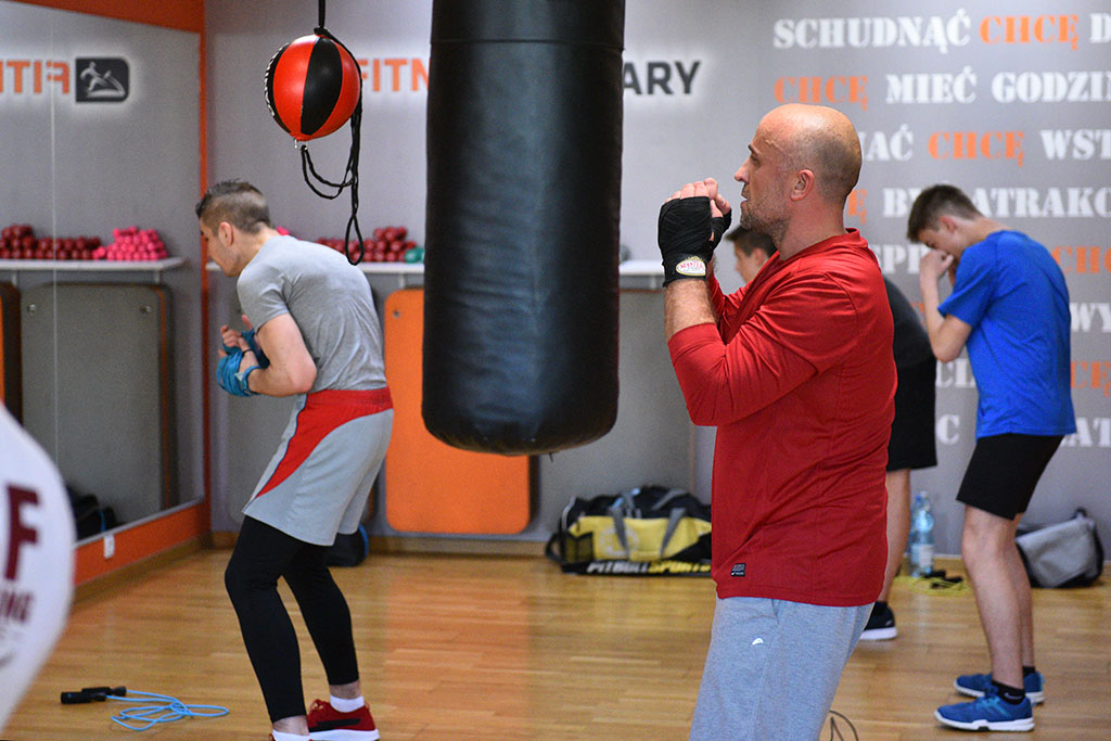 Trening sekcji bokserskiej w Centrum Fitness Piekary