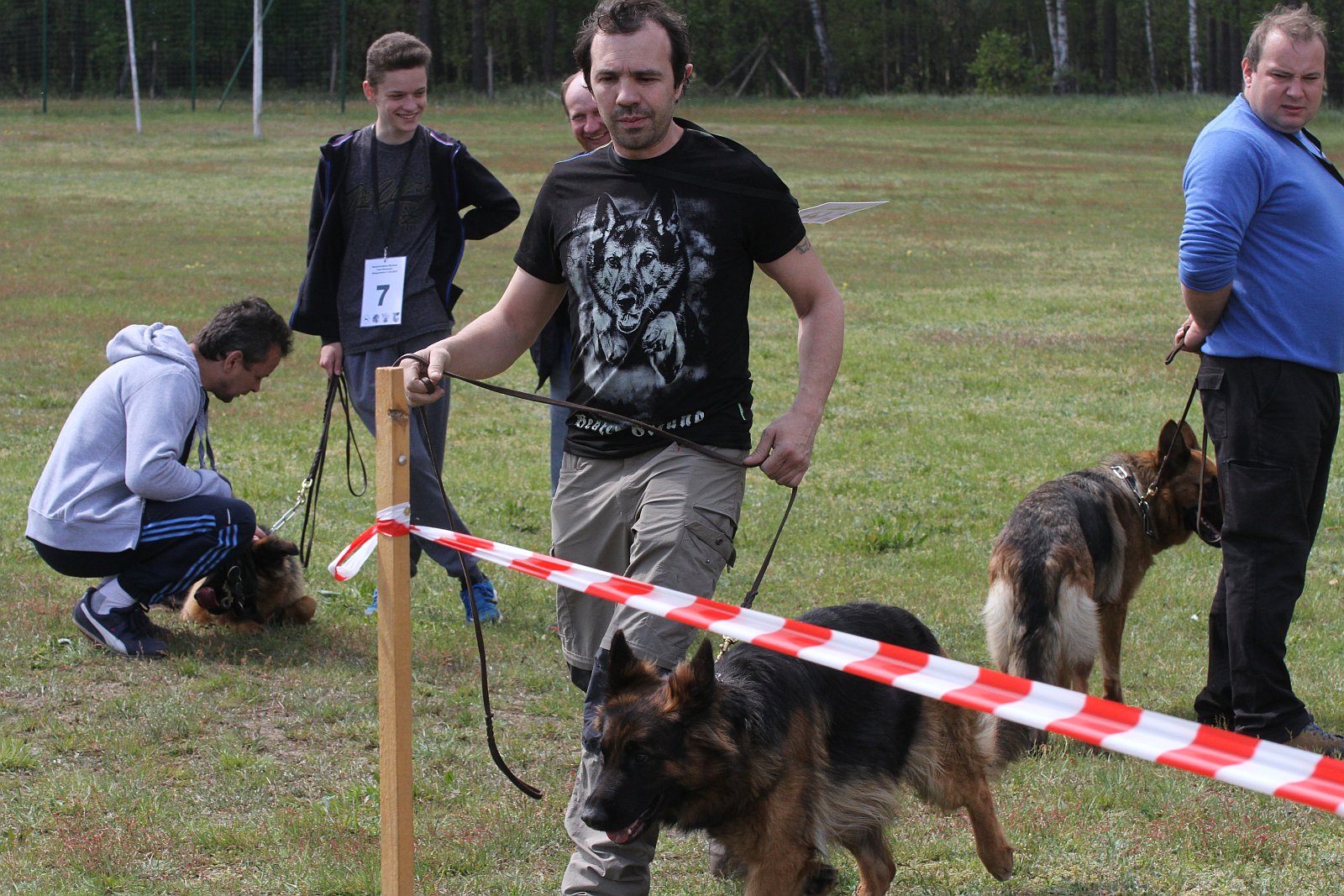Około 40 psów zaprezentowało się na wystawie w Miłogostowicach