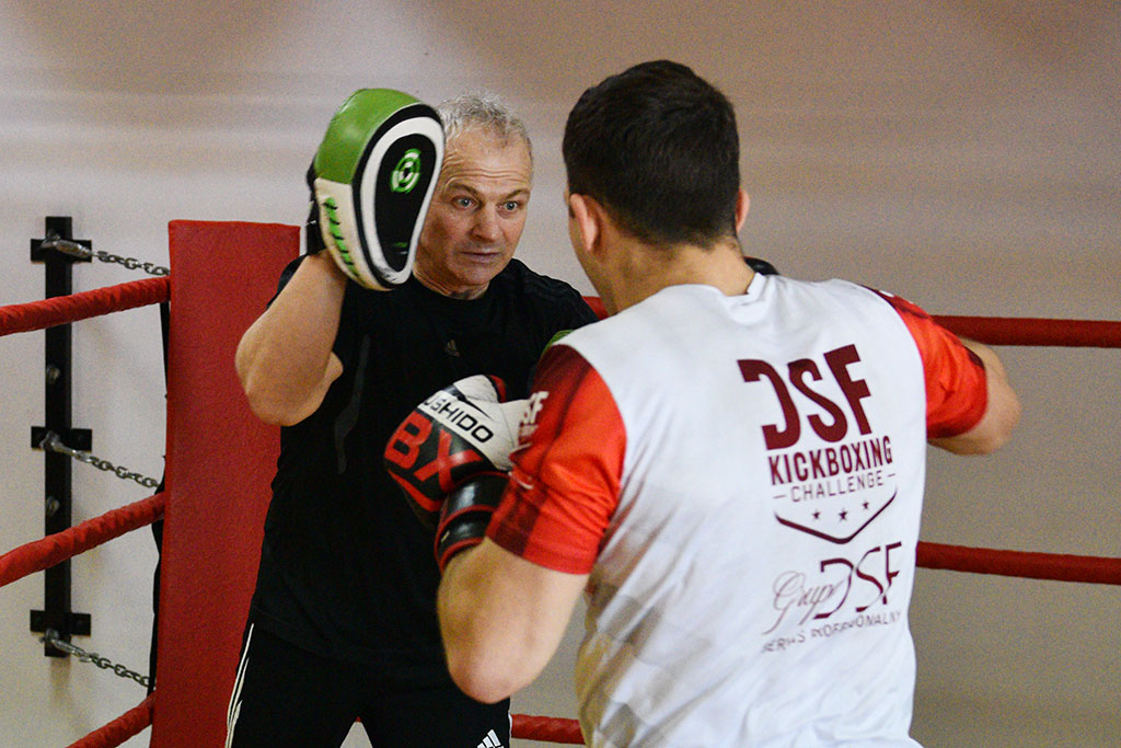 Trening sekcji bokserskiej w Centrum Fitness Piekary