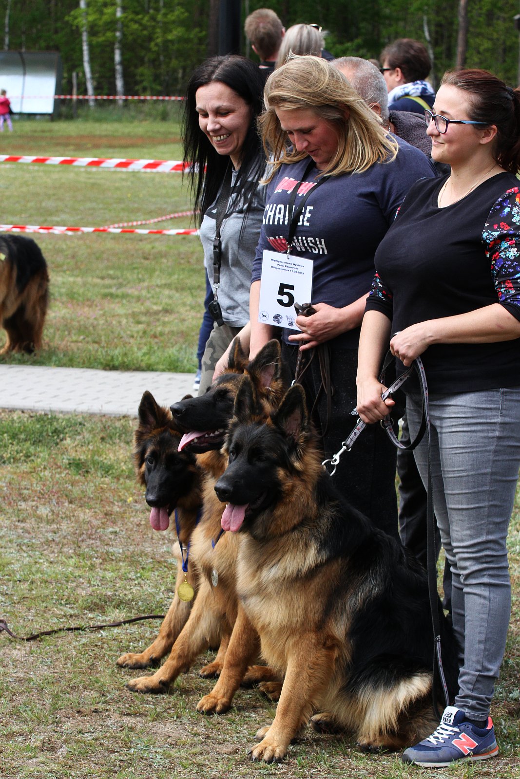 Około 40 psów zaprezentowało się na wystawie w Miłogostowicach