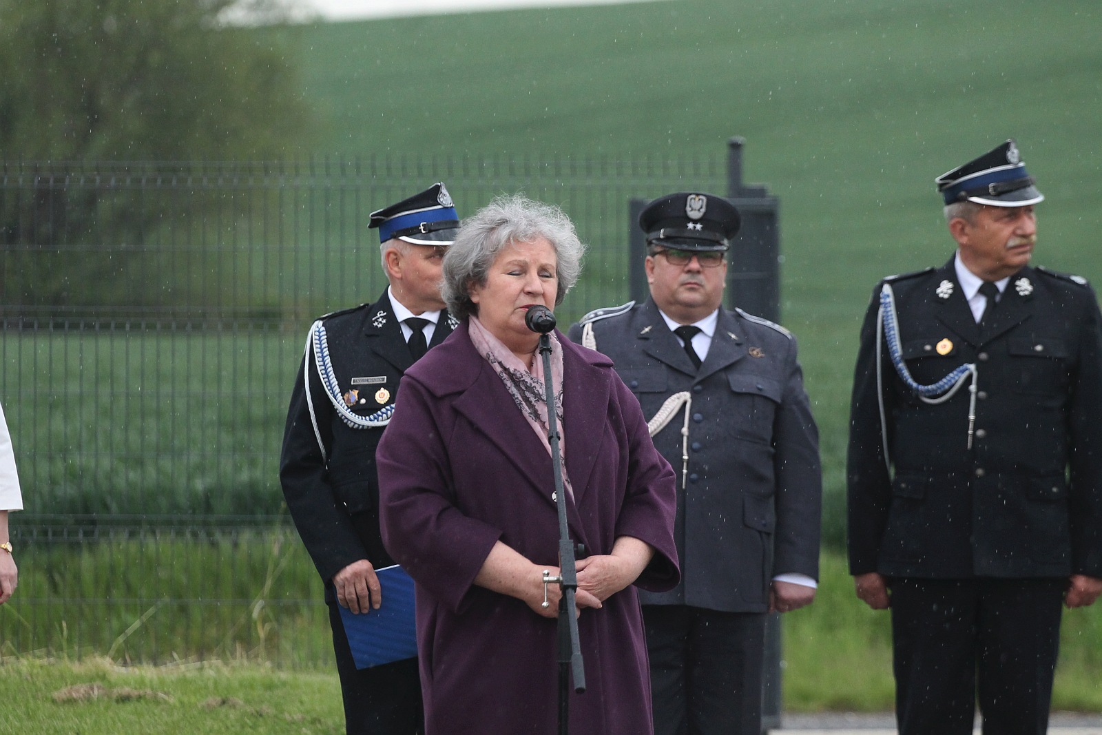 Uroczystość odsłonięcia tablicy poświęconej bohaterom
