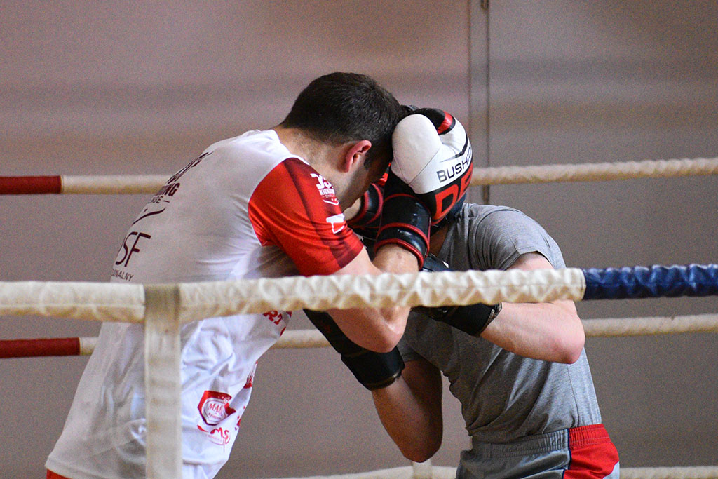 Trening sekcji bokserskiej w Centrum Fitness Piekary