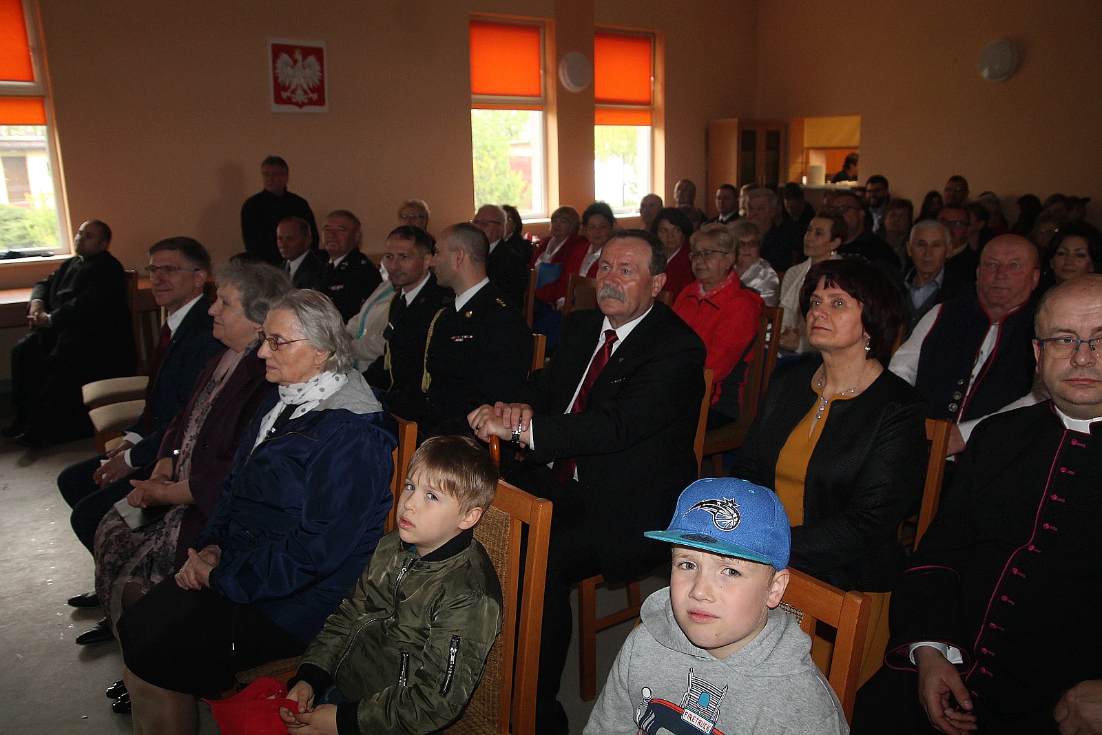 Uroczystość odsłonięcia tablicy poświęconej bohaterom