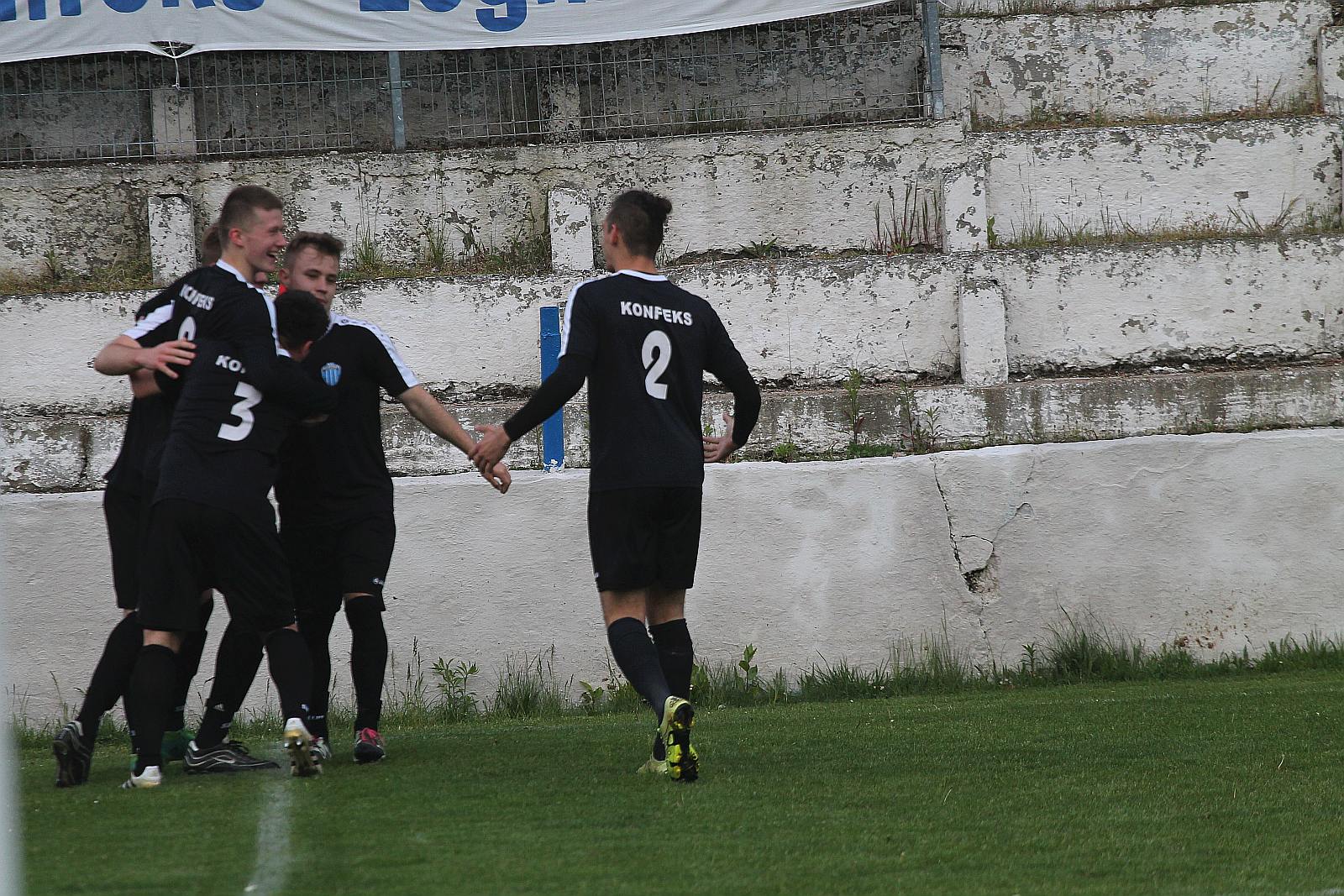 Okręgówka: Konfeks Legnica - Iskra Księgienice 3:2 (0:1)
